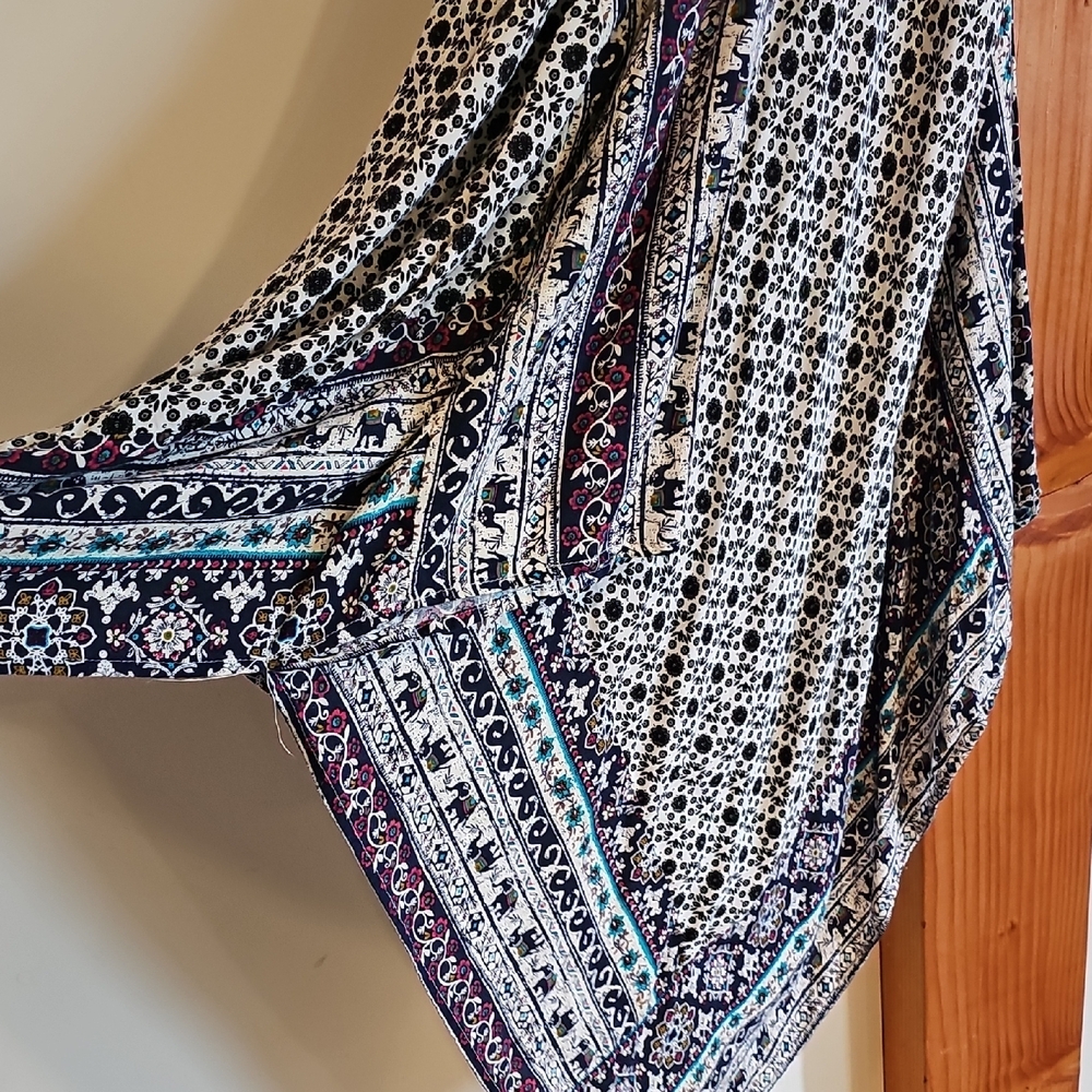 Papillon Navy and White Printed Spaghetti-Strap Midi Dress - Picture 6 of 12